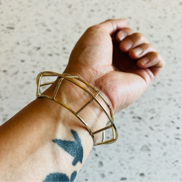 G by Gennaro Women's Gold Geometric Sculpture Bracelet NWT - Picture 3 of 3